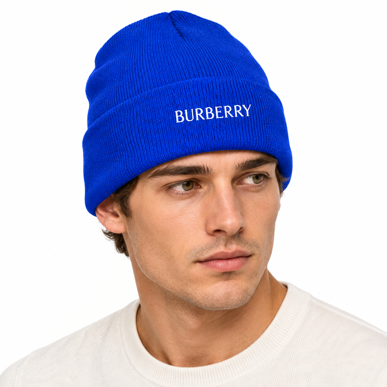 Burberry beanie in Blue, model view