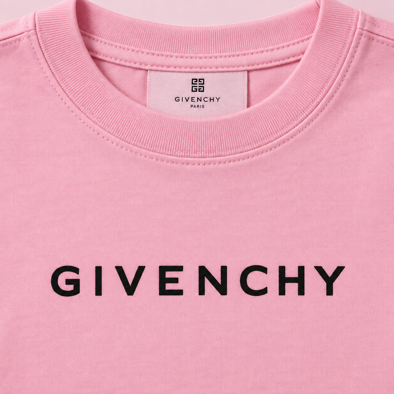 Youth Kids Givenchy Cotton T-Shirt in Pink — detail view