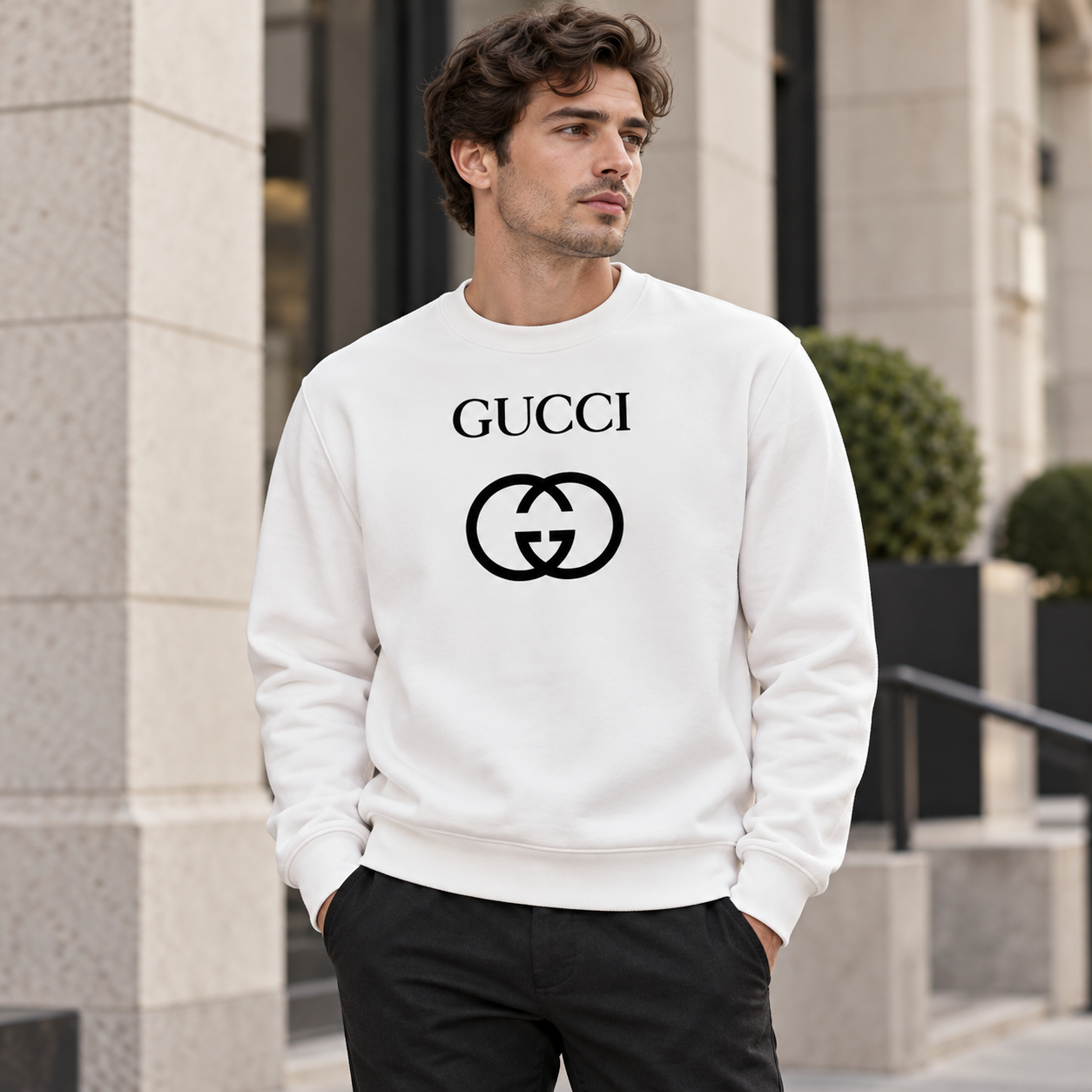 Men's Gucci Crewneck Sweatshirt - White - lifestyle
